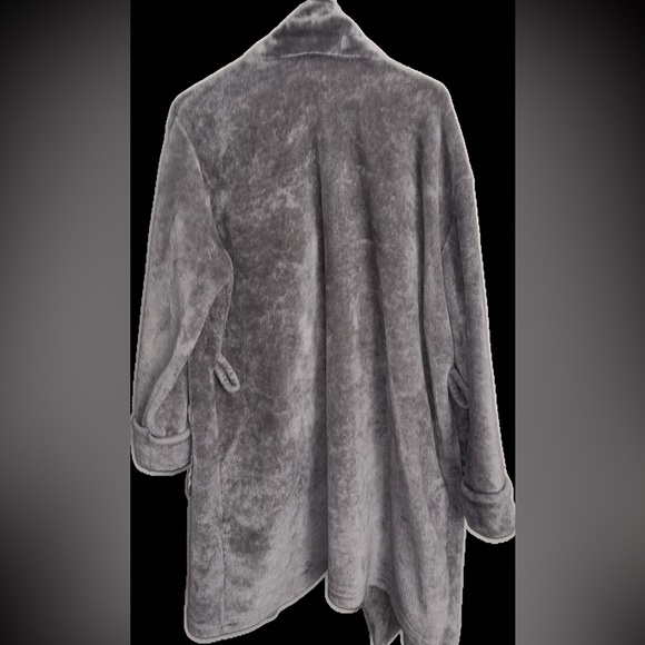 Unisex one size fits most mint robe Gray grey new but without the belt tie thing - Picture 5 of 12